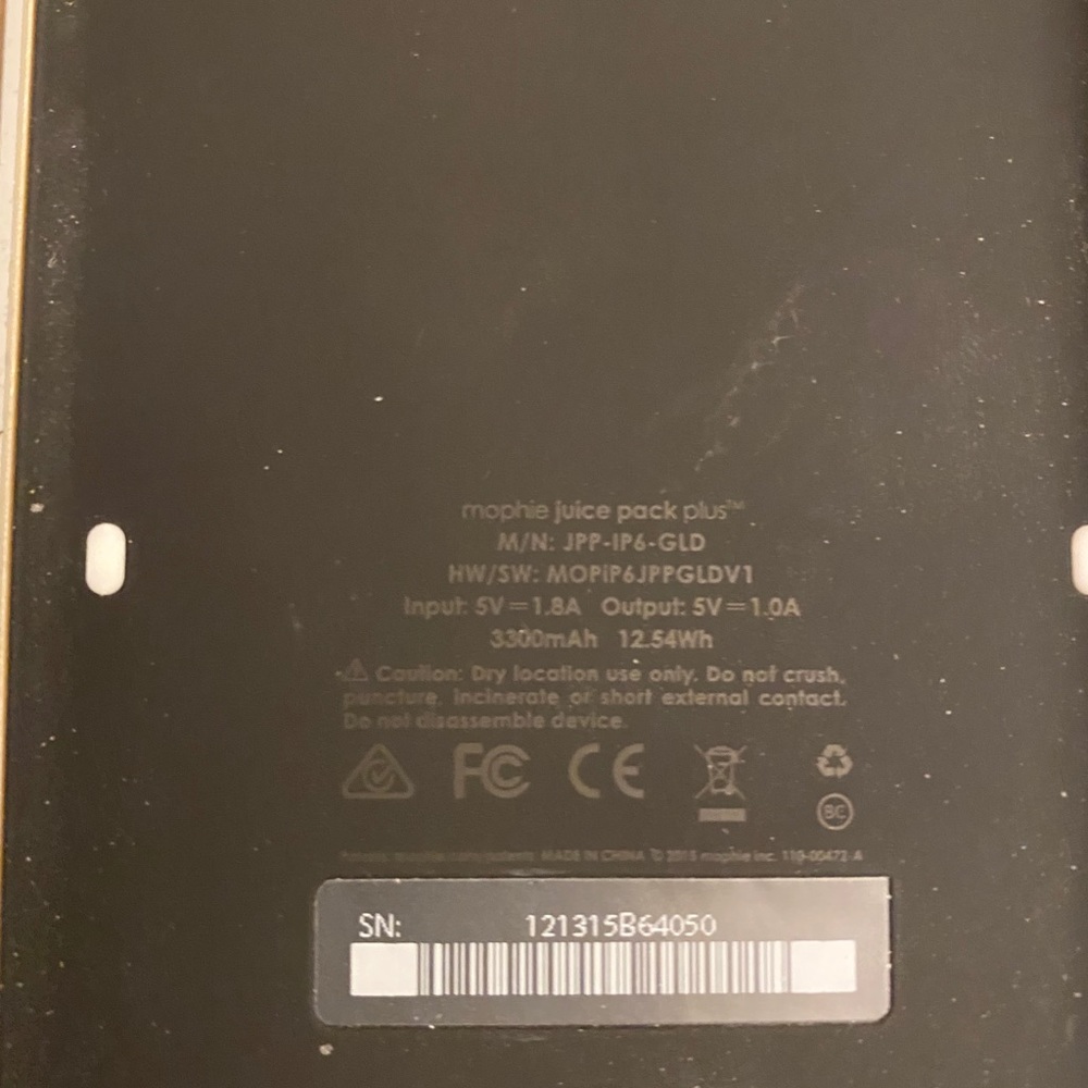 Charging Case - Picture 3 of 5